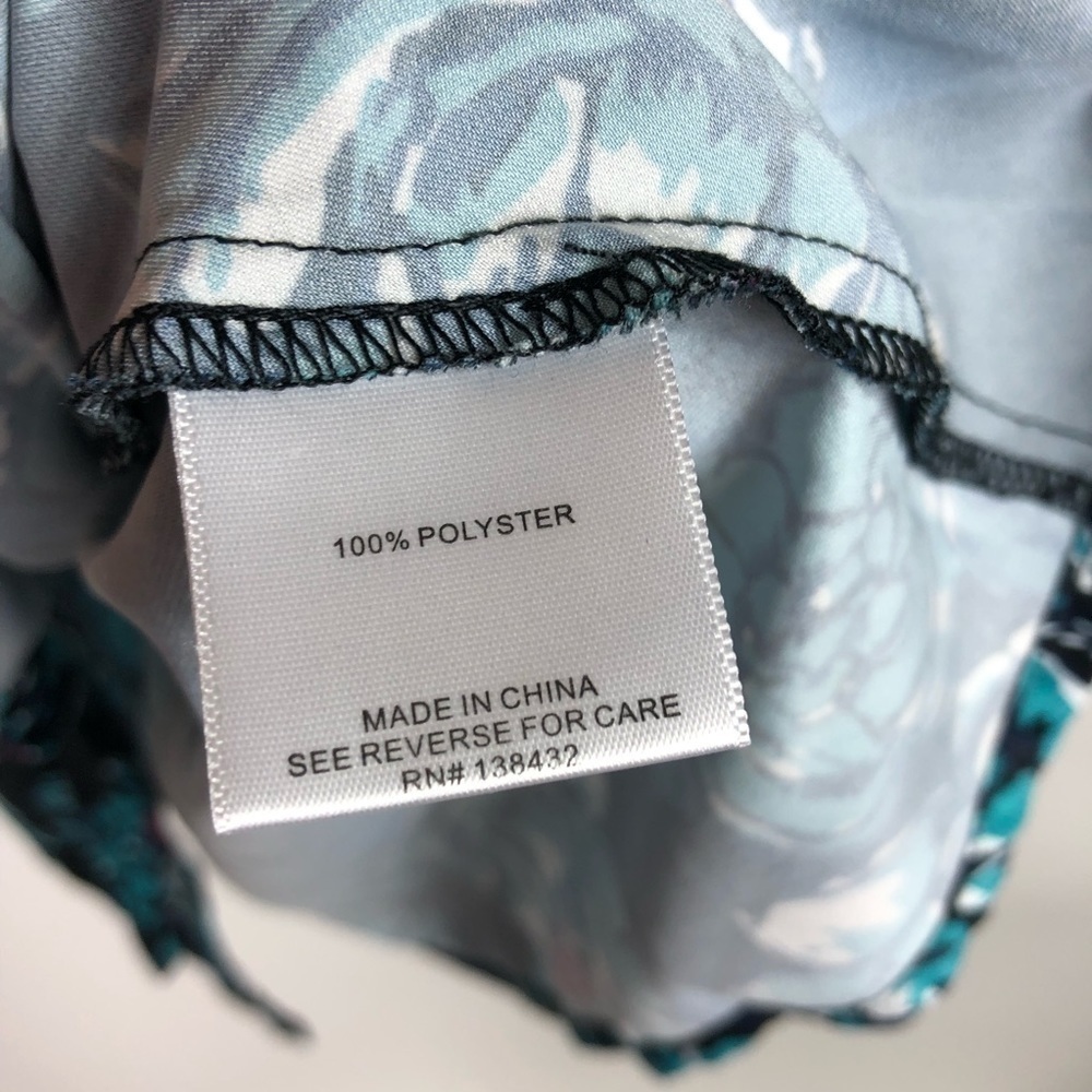 ModCloth‎ wrap top - Picture 10 of 10